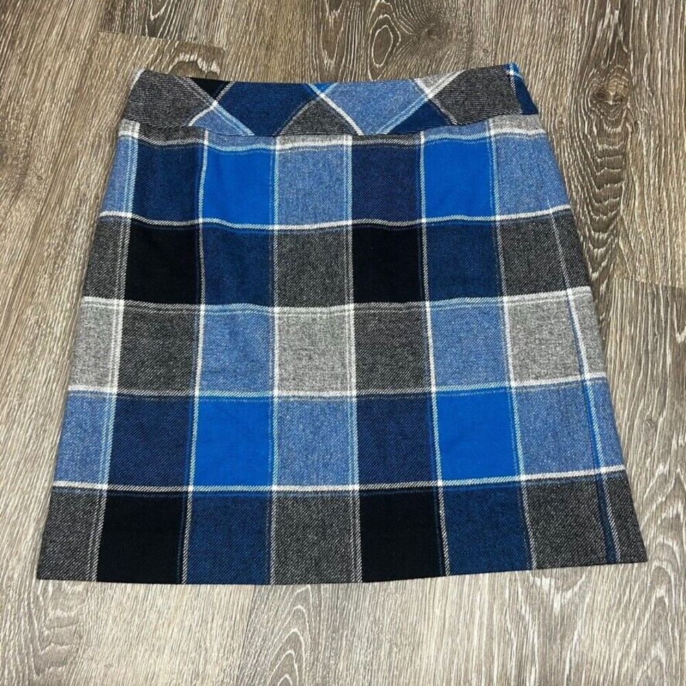 Talbots Wool Blend Blue Plaid Short Skirt Size 8 EUC preppy academia